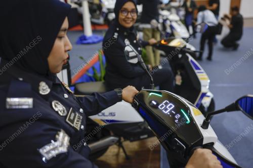 E-BIKE KEPADA POLIS SELANGOR