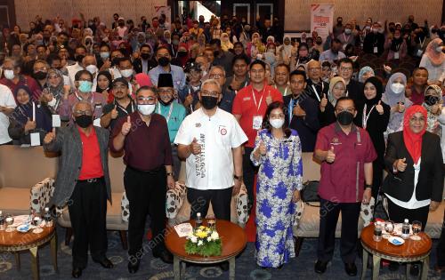 TAN SRI NOH OMAR
