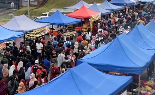 TINJAUAN IBU BAPA MEMBAWA ANAK-ANAK KE BAZAR RAMADAN