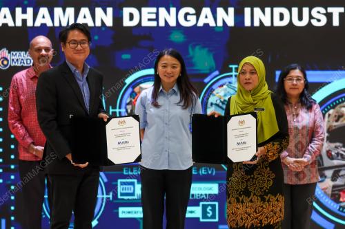 HANNAH YEOH