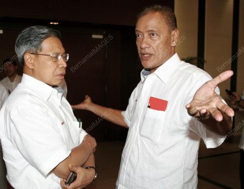 MOHD NAJIB TUN ABDUL RAZAK