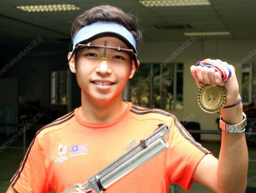 SG06_05092015_SHOOTING