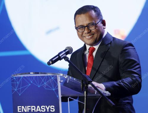 DATUK SERI AMIRUDIN SHARI