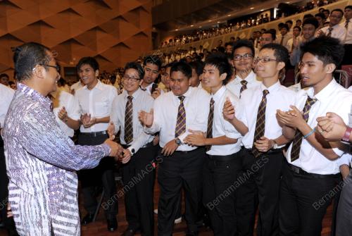 SG06_06092012_PELAJAR_BARU1