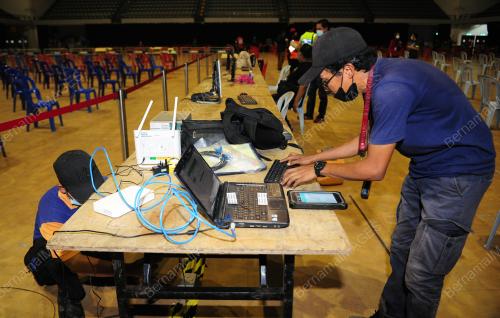 PERSIAPAN PUSAT PENILAIAN COVID-19 DAERAH PETALING