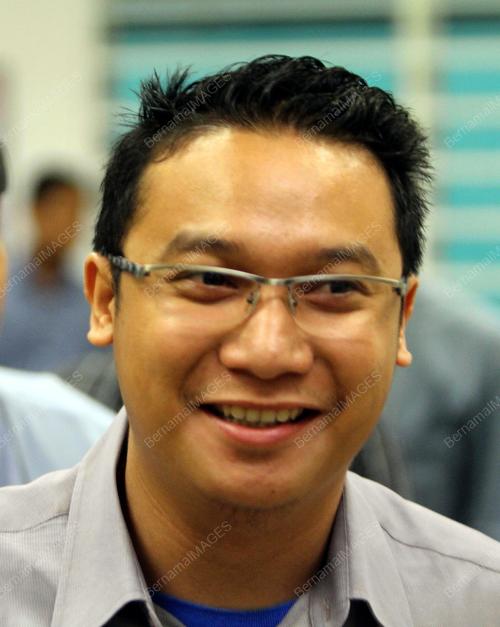 PEGAWAI JABATAN IMIGRESEN RASUAH