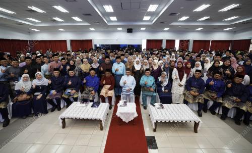 DATUK SERI ANUAR IBRAHIM