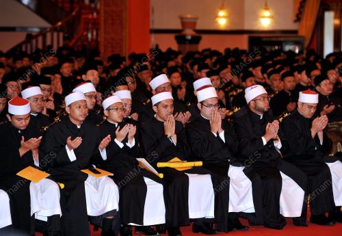 SG06_08032016_WATIKAH