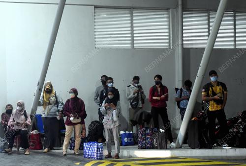 TINJAUAN TERMINAL 17