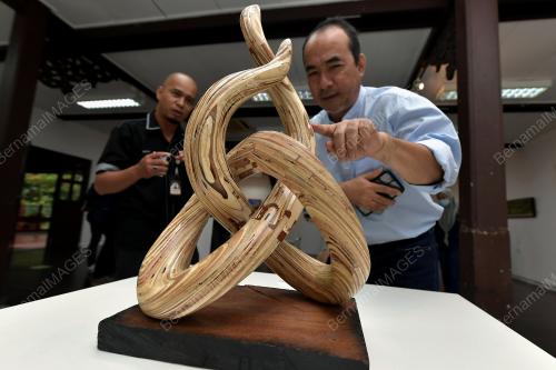 PAMERAN TERBUKA GALERI SHAH ALAM