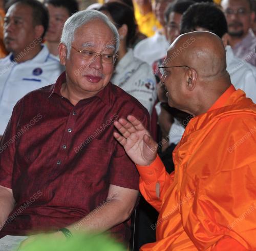 SG06_10052017_WESAK_BN201709053019