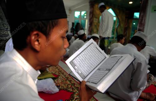 TINJAUAN HARI NUZUL QURAN