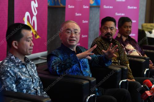 DATUK SERI IR DR WEE KA SIONG