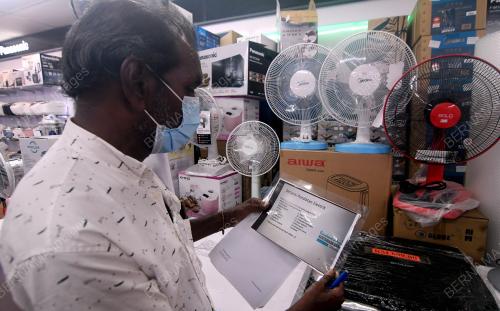 MANGSA BANJIR DAPAT BANTUAN KHAS RM500
