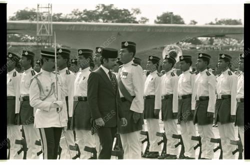 SULTAN BRUNEI BERANGKAT PULANG