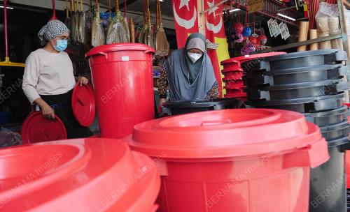 TINJAUAN ORANG RAMAI MEMBUAR PERSIAPAN MENGAHADAPI GANGGUAN AIR