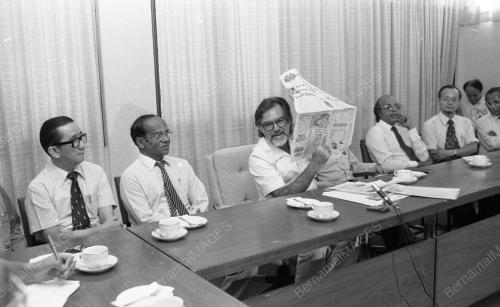 SG06_13081984_UNGKU_AZIZ