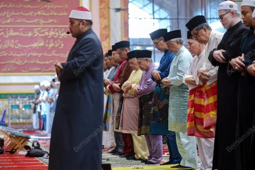AL-SULTAN ABDULLAH RI'AYATUDDIN AL-MUSTAFA