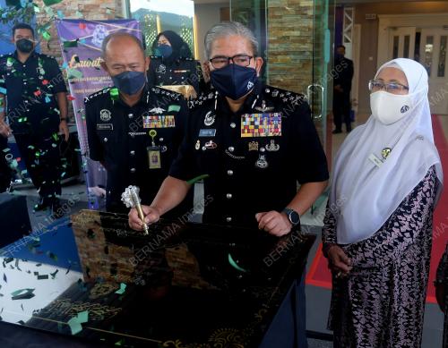 DATUK SERI MAZLAN LAZIM