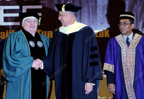SG06_15012013_TERIMA_ANUGERAH