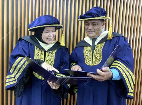 DR NORHAYATI SAMBAK