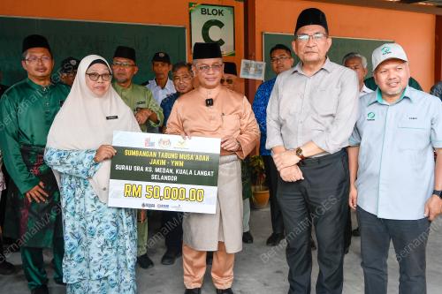 MENTERI AGAMA MELAWAT SRA TELOK PANGLIMA GARANG