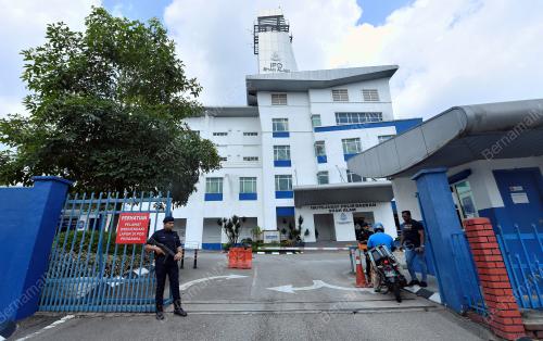 KAWALAN KETAT DIPINTU MASUK BALAI POLIS