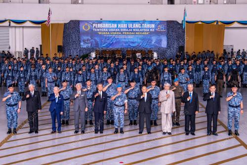 TAN SRI MUHAMAD NORAZLAN ARIS