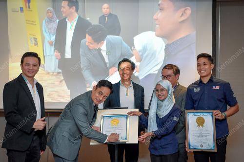 MAJLIS PENYERAHAN ANUGERAH MBOR