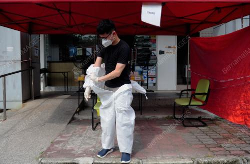 SISA BAHAN KLINIKAL PETUGAS BARISAN HADAPAN