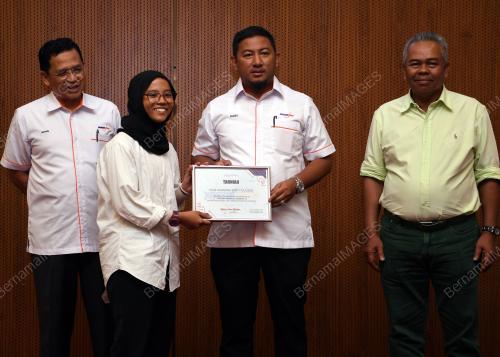 MOHD FADZLI HASAN
