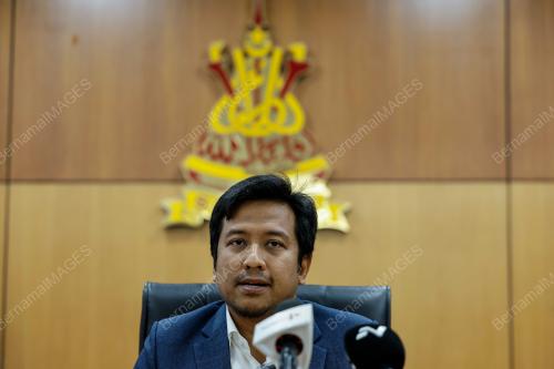 MOHD NAJWAN HALIMI