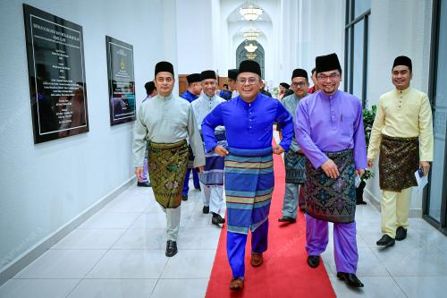 DATUK SERI AMIRUDIN SHARI