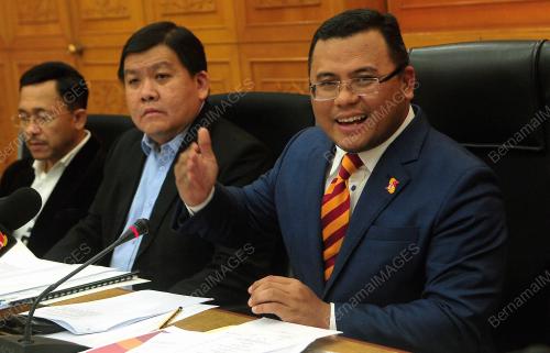 AMIRUDIN SHARI