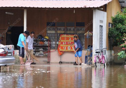 SG06_20112015_BANJIR