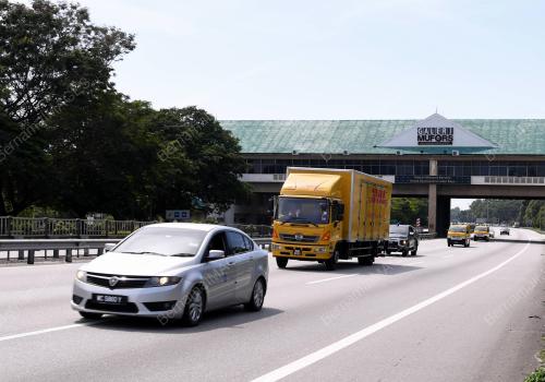 KETIBAAN BEKALAN PERTAMA VAKSIN COVID-19