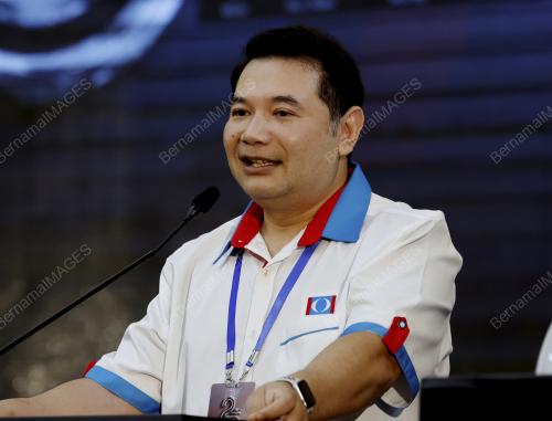 RAFIZI RAMLI