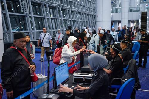 KEPULANGAN JEMAAH HAJI (MH 8389)
