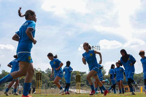SKUAD MALAYAN TIGRESS BAWAH 20