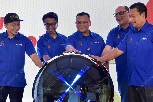 DATUK SERI AMIRUDIN SHARI
