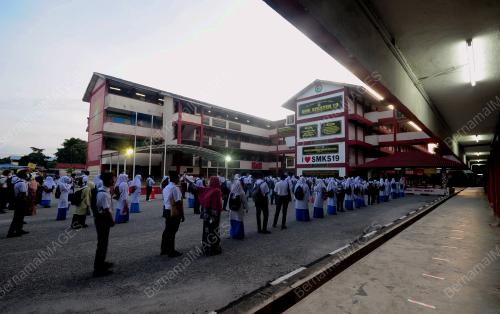 HARI PERTAMA SESI PERSEKOLAHAN PKPP PELAJAR TINGAKATAN LIMA