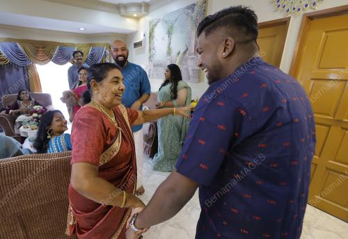 SAMBUTAN HARI DEEPAVALI