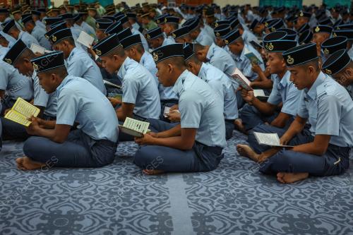 ALLAHYARHAMAH SARJAN FARIDAH