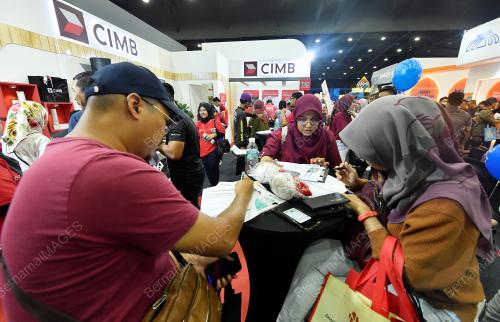 DATUK SERI AMIRUDIN SHARI