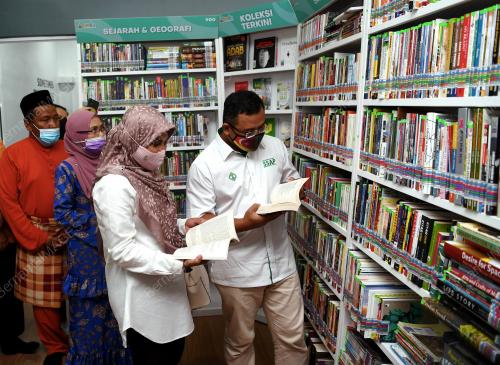 DATUK SERI AMIRUDIN SHARI