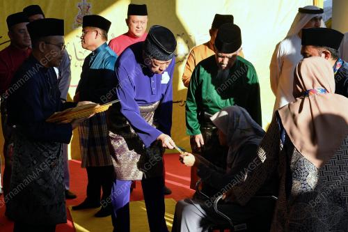 SULTAN SELANGOR SULTAN SHARAFUDDIN IDRIS SHAH