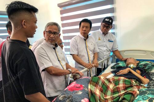 DATUK PROF DR MOHD AZMI MOHD LILA