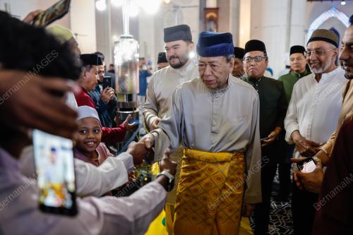 SULTAN SHARAFUDDIN IDRIS SHAH