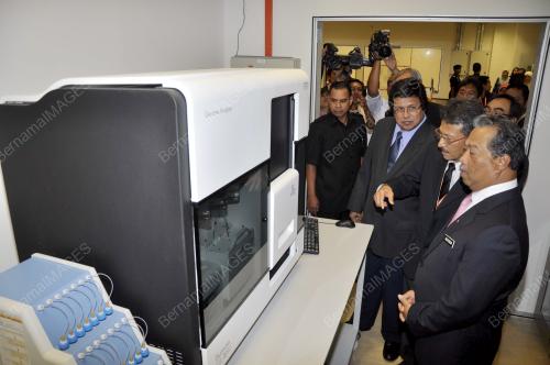 TAN SRI MUHYIDDIN YASSIN