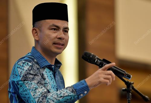 FAHMI FADZIL
